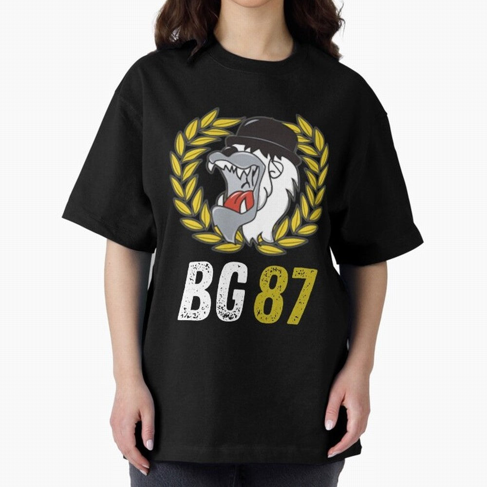 mala suerte 87 (hinchas del lyon) Camiseta esencial Oversized T-Shirt Bring Trophy Dreams to FIFA World Cup 2026 Group Stage Spirit, Filled with France and Portugal, CR7 and Messi, Tournament Hype, Historic Matchups, Family Viewing Parties and