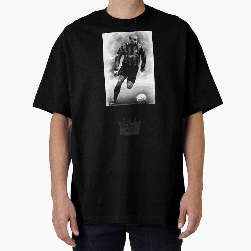 The Real Ronaldo Oversized T-Shirt Celebrate Unforgettable Nights in FIFA World Cup 2026 Group Stage Spirit, Highlighting England and Germany, Mbappe and Neymar, Retro Football Energy, Iconic Rivalries, Trophy Chase Drama and Stadium Atmosphere;
