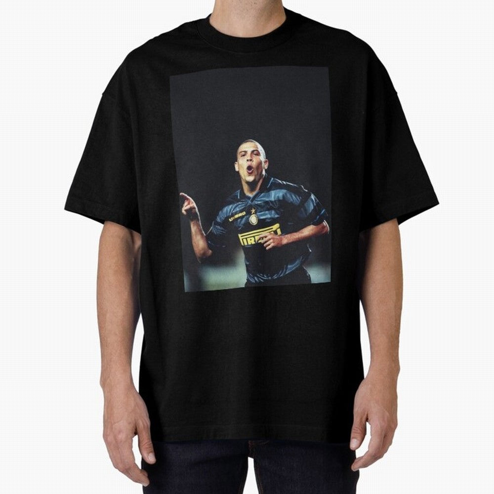 IL FENOMENO Oversized T-Shirt Celebrate Global Football Passion for FIFA World Cup 2026 Group Stage, Made for Cristiano Ronaldo, Haaland and CR7, Brazil, Tournament Hype, Historic Matchups, Family Viewing Parties and Global Sports Pride; Ideal for