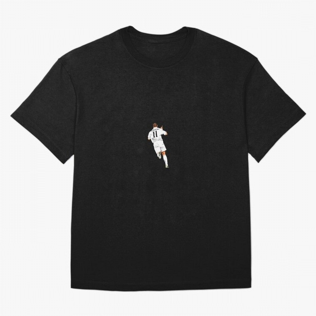 Ronaldo Nazario Minimalist Oversized T-Shirt Discover FIFA World Cup 2026 USA Canada Mexico Spirit, Featuring England, France and Netherlands, Haaland and Mbappe, Classic Soccer Heritage, Championship Pressure, Fan Loyalty and International Pride;
