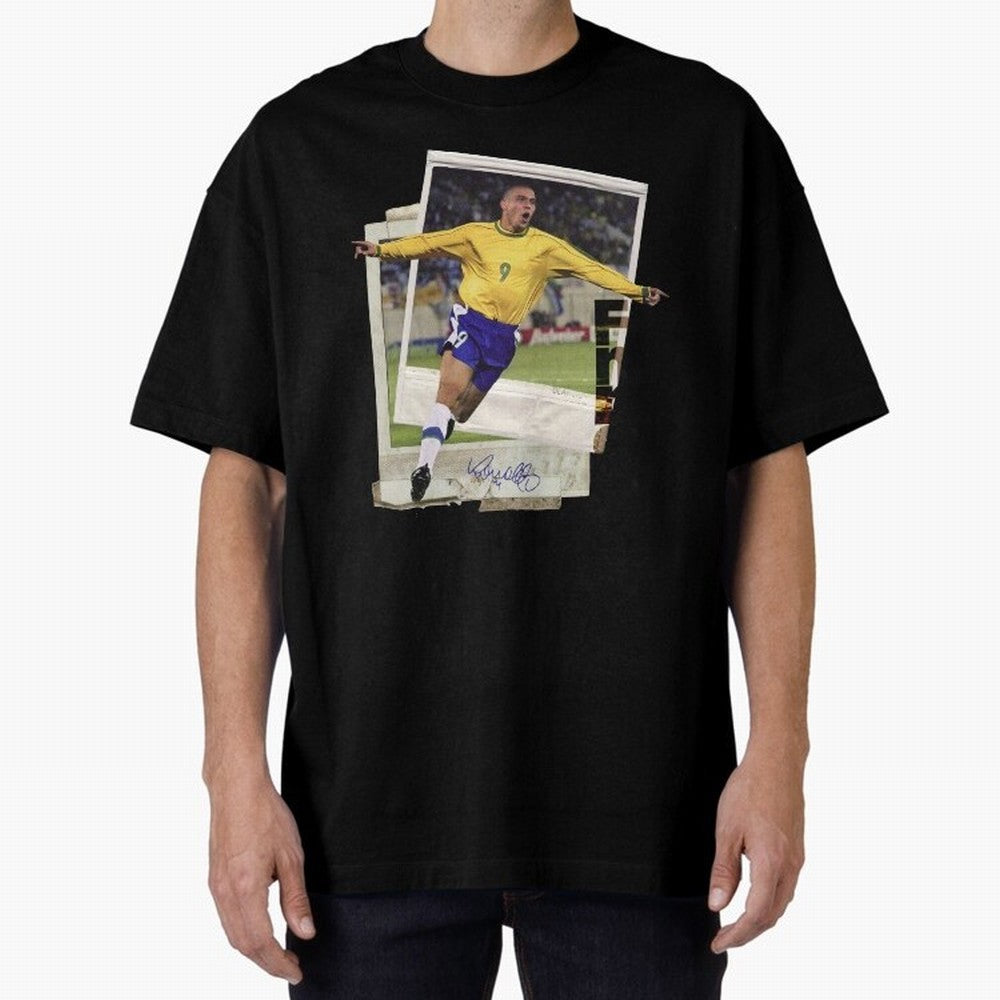 Ronaldo the phenomenon Oversized T-Shirt Relive the Noise and Pride of the FIFA World Cup 2026 USA Canada Mexico Journey through Neymar, Haaland and Cristiano Ronaldo Highlights, England Pride, Stadium Memories, Football Loyalty, International