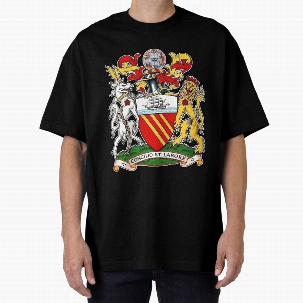 1902 -1960 The First UNITED Crest Large Oversized T-Shirt Support Your Favorite Stars during FIFA World Cup 2026 Spirit, Capturing England, Messi, CR7 and Mbappe, Retro Football Energy, Iconic Rivalries, Trophy Chase Drama and Stadium Atmosphere;